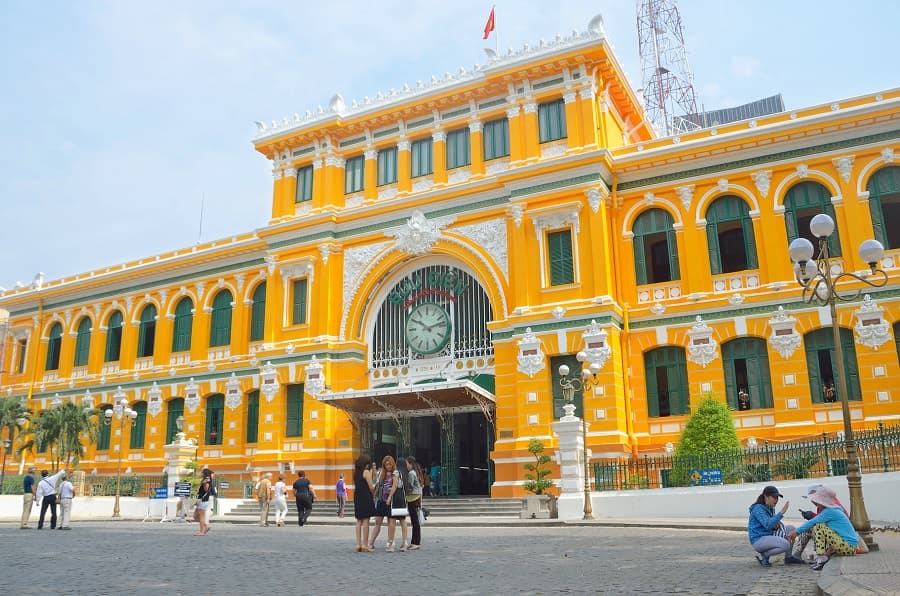 BƯU ĐIỆN TRUNG TÂM SÀI GÒN – KIỆT TÁC KIẾN TRÚC GIỮA LÒNG THÀNH PHỐ